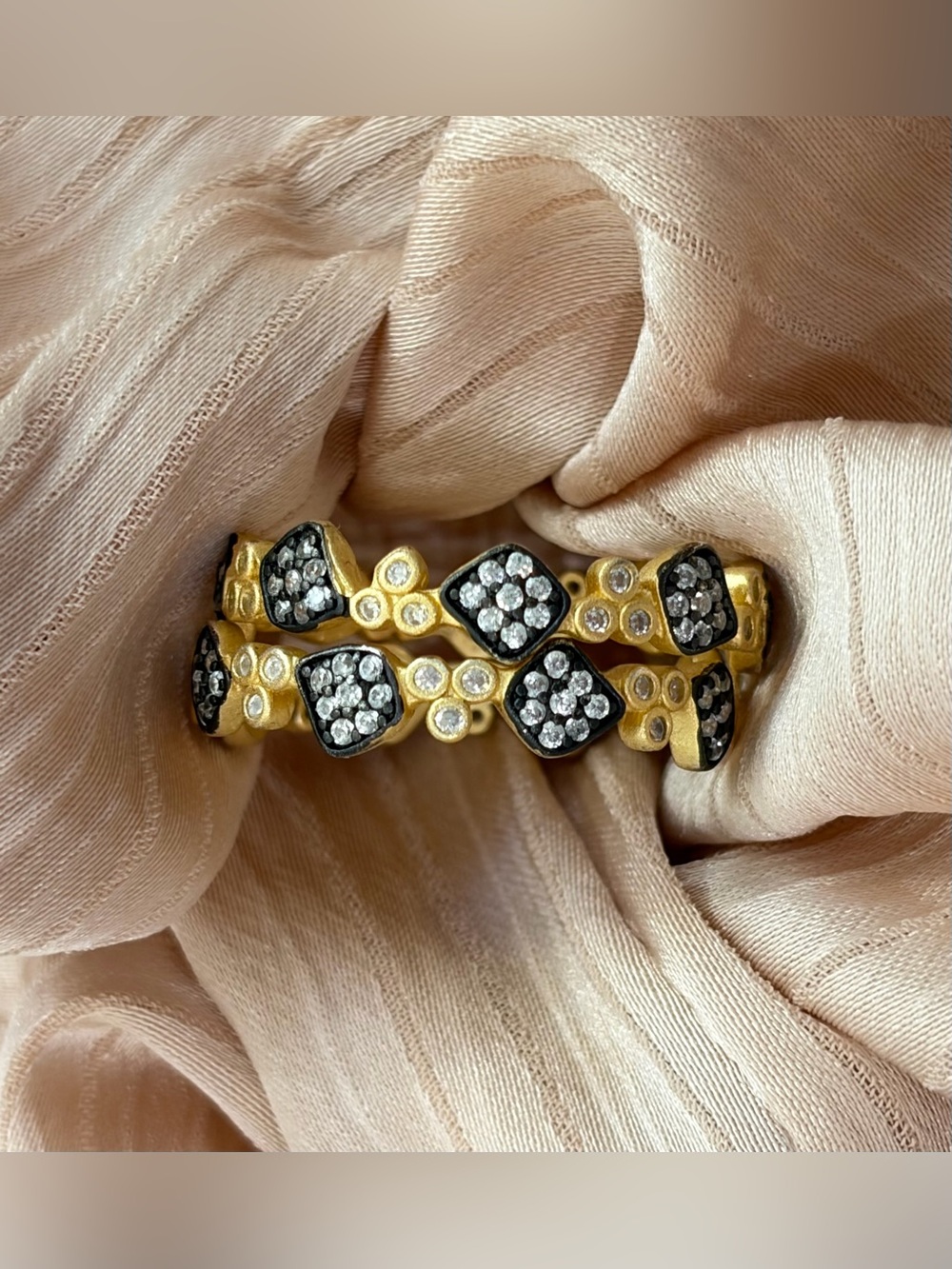 NEW SET OF 2 Freida Rothman Gold-Tone Black & White Crystal Stackable Rings SZ 9